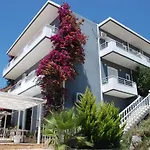 Doka Sarandë