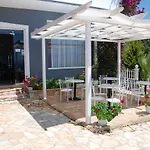 Doka Sarandë