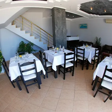 Aparthotel Doka 3*