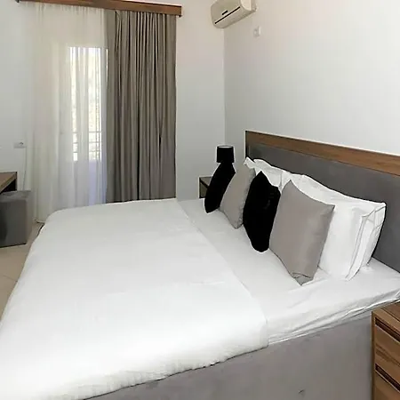 Doka Aparthotel Sarandë