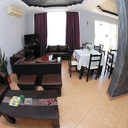Aparthotel Doka 3*