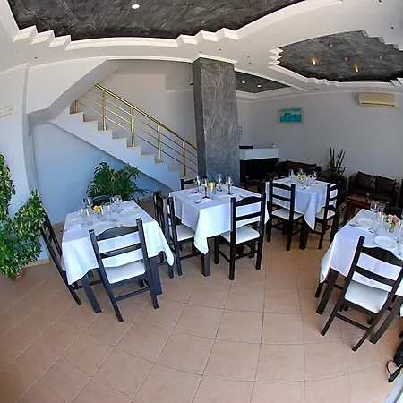 Aparthotel Doka 3*