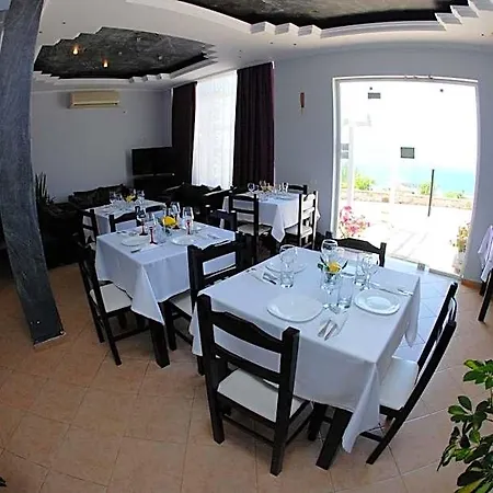 Doka Aparthotel 3*