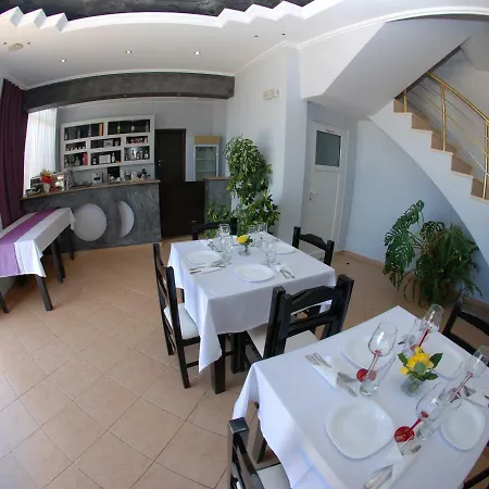 Doka Aparthotel Sarandë